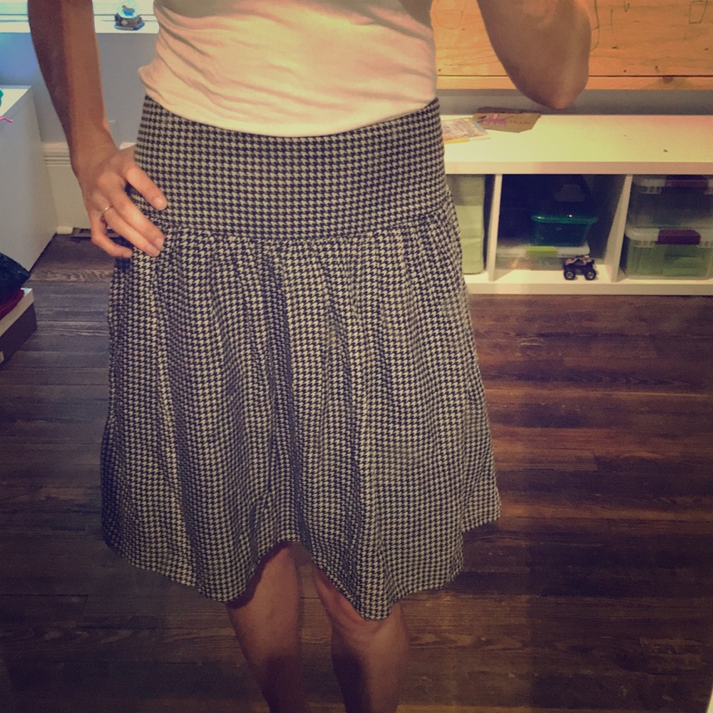 Houndstooth Skirt by Banana Republic